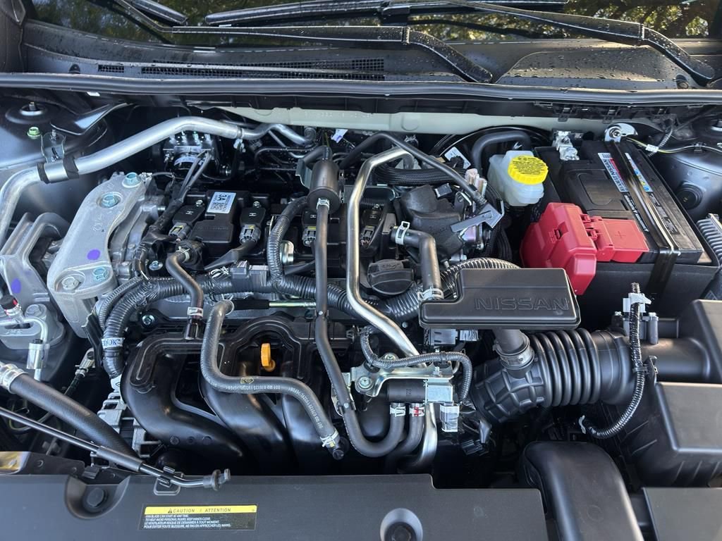 New 2025 Nissan Sentra SR image 11