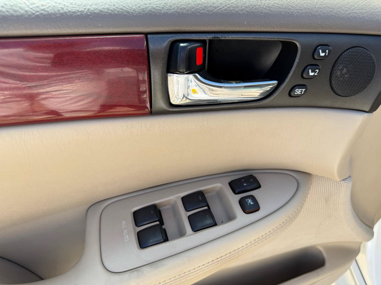 Used 2003 Lexus ES 330 FWD image 13