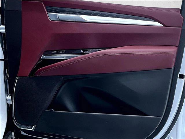 Certified 2026 Cadillac Escalade Luxury AWD/4WD image 19