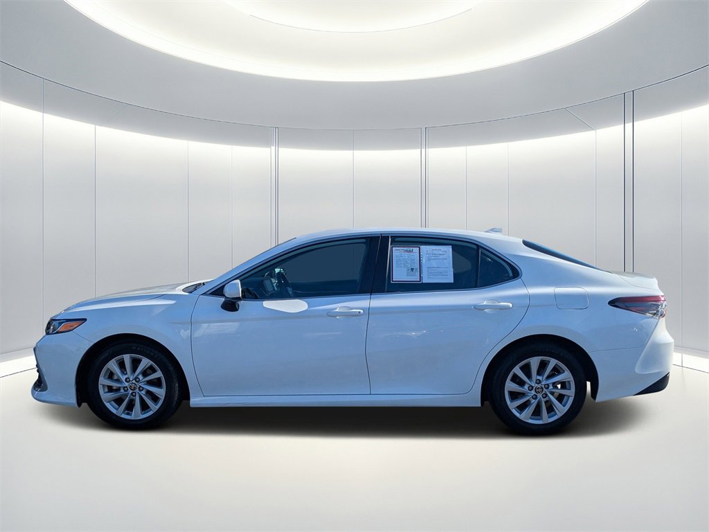 Used 2024 Toyota Camry LE image 6