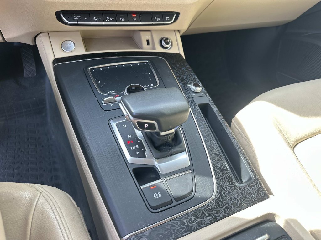 Used 2019 Audi Q5 Prestige AWD/4WD image 24