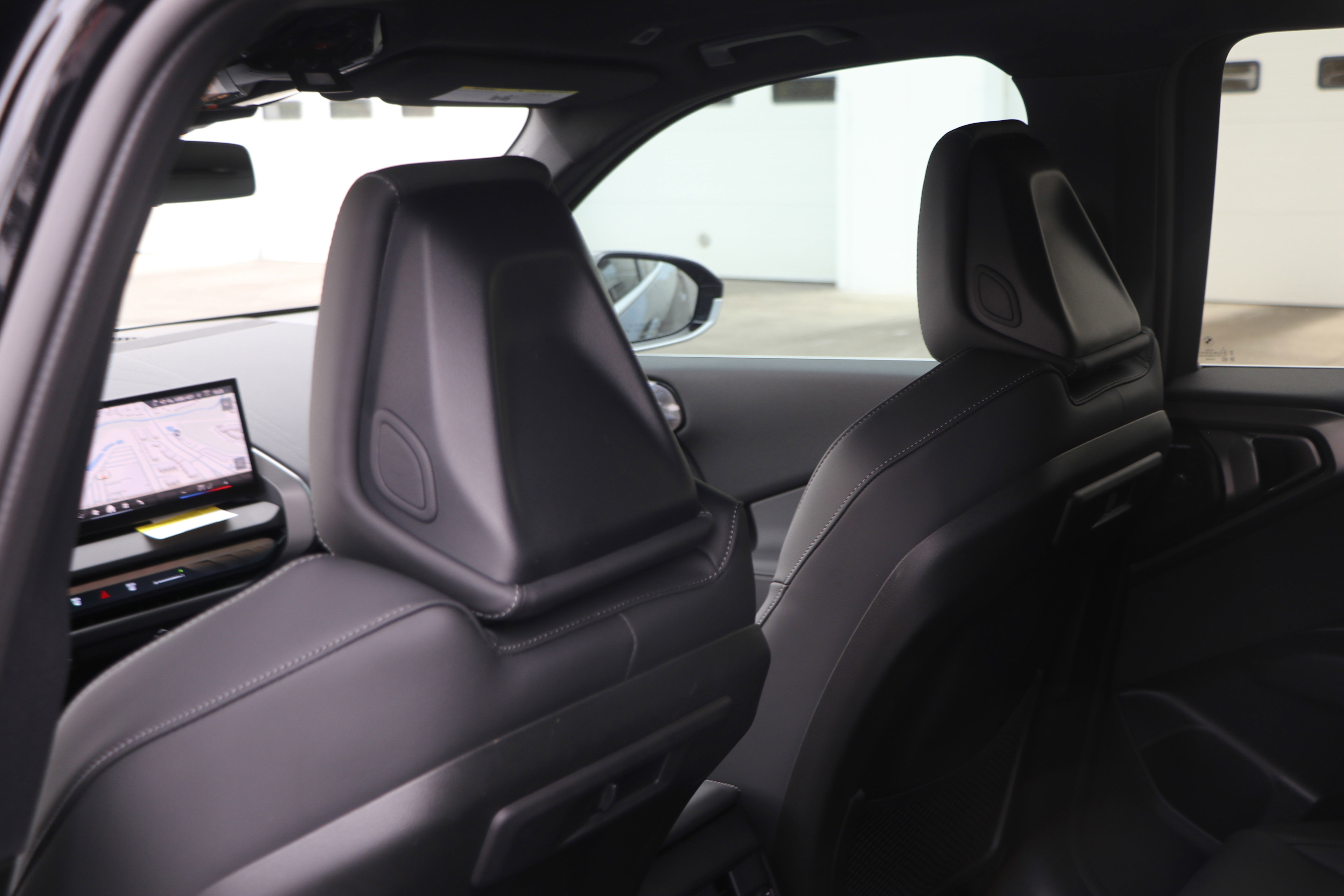 Used 2026 BMW X3 xDrive30 w/ Premium Package image 35