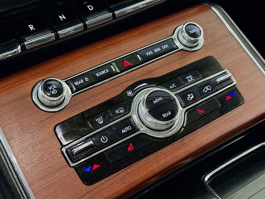 Used 2022 Lincoln Aviator Reserve AWD/4WD image 20