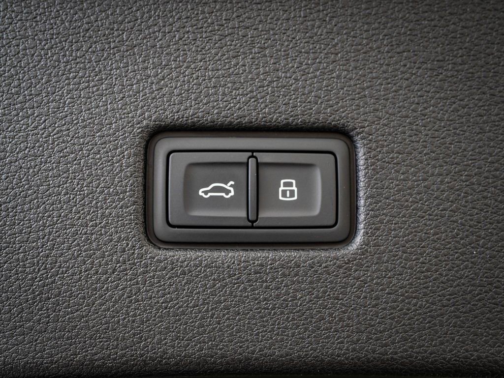 New 2026 Audi Q8 Premium Plus AWD/4WD image 22