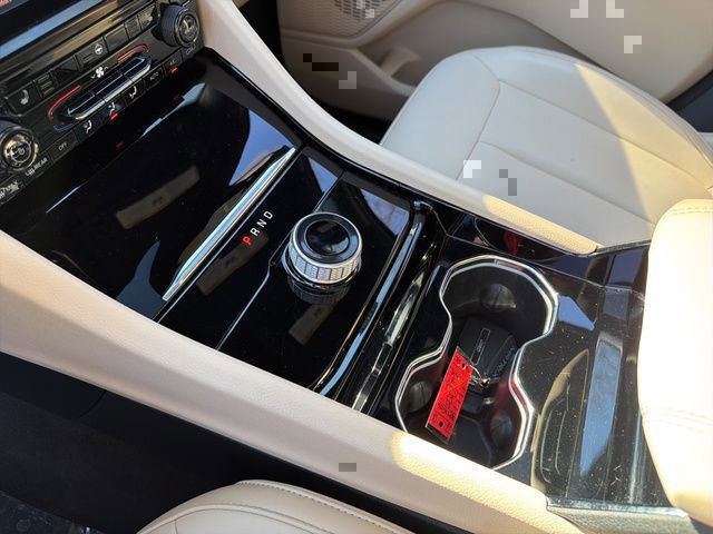 Used 2023 Jeep Grand Cherokee Limited image 29