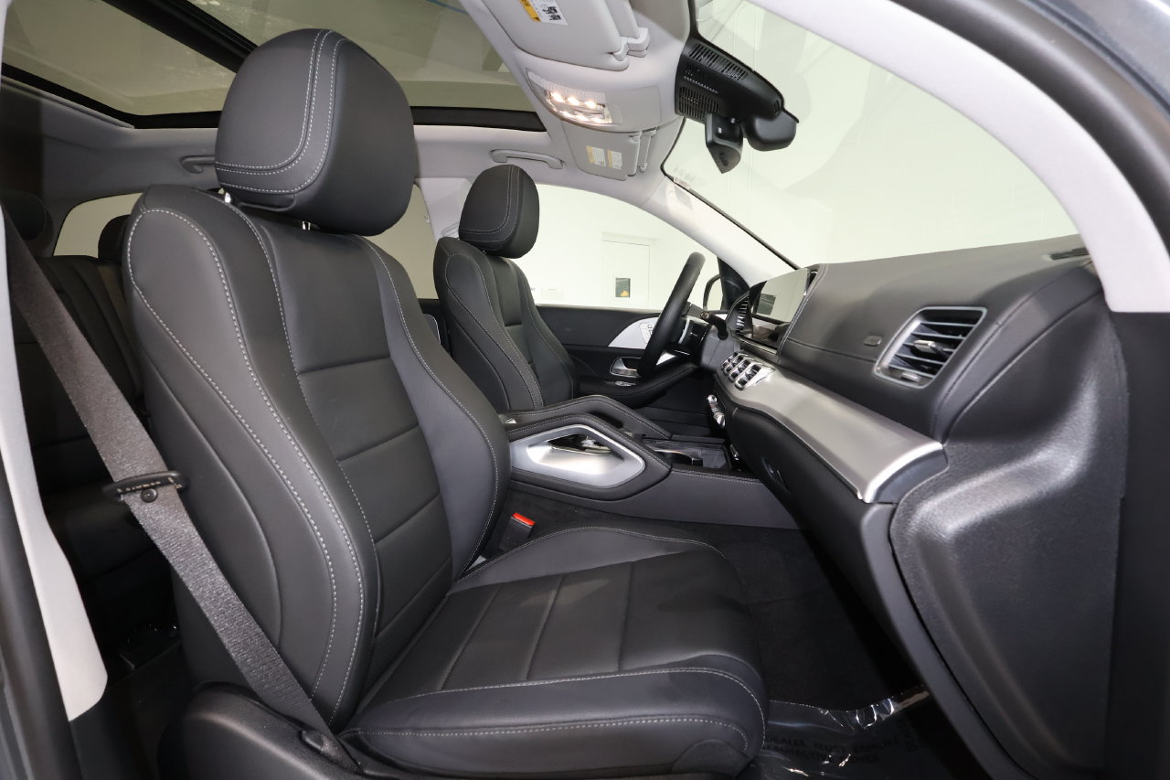Used 2026 Mercedes-Benz GLS 450 4MATIC image 28