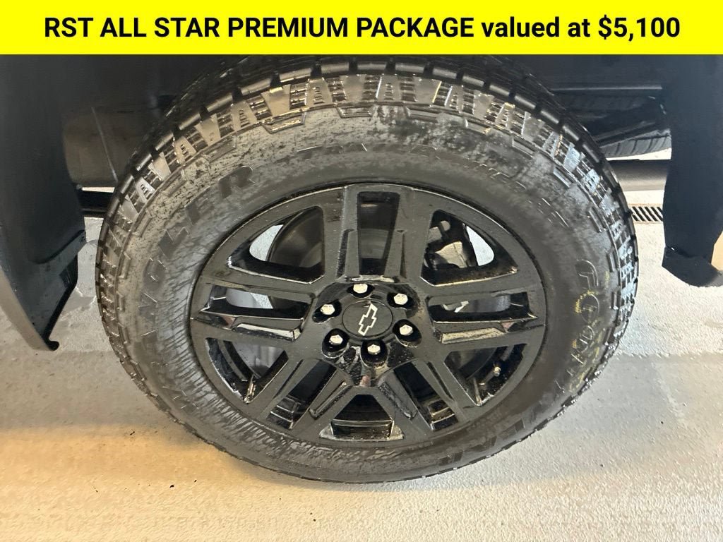 New 2026 Chevrolet Silverado 1500 RST w/ RST All Star Premium Package AWD/4WD image 2