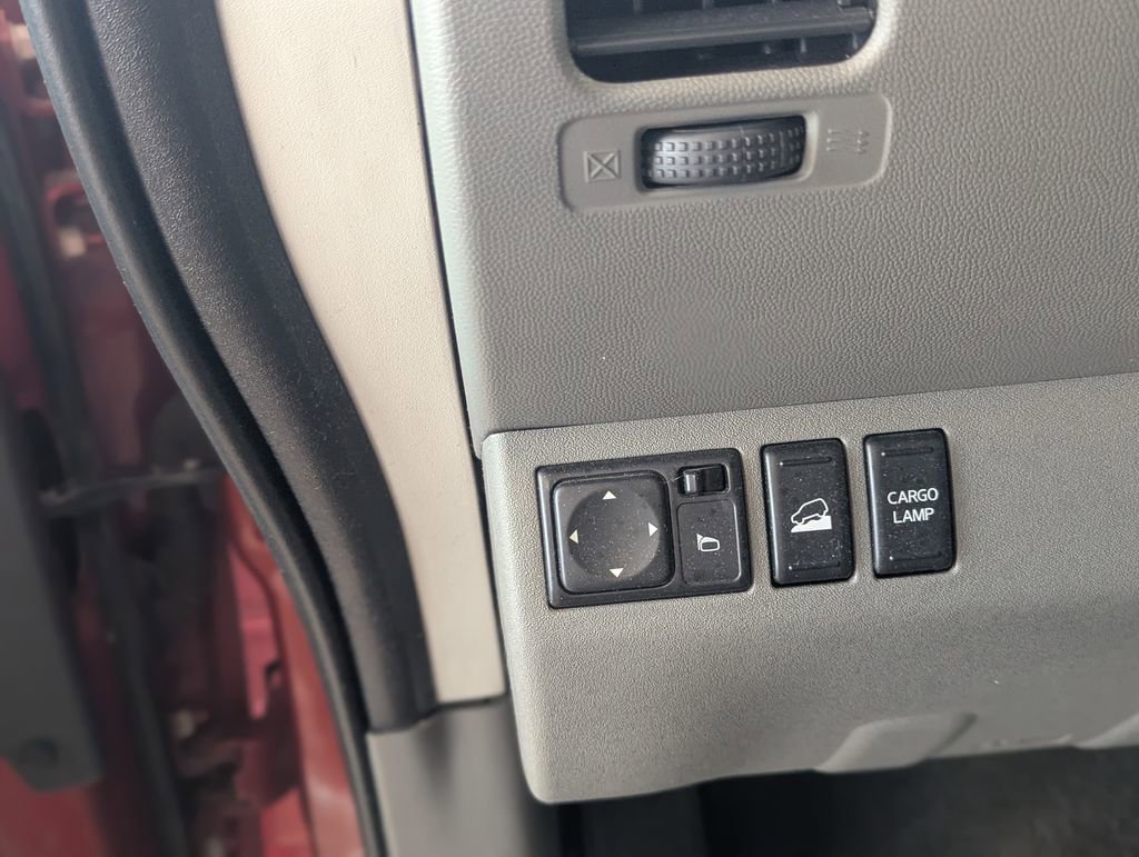 Used 2019 Nissan Frontier SV image 18