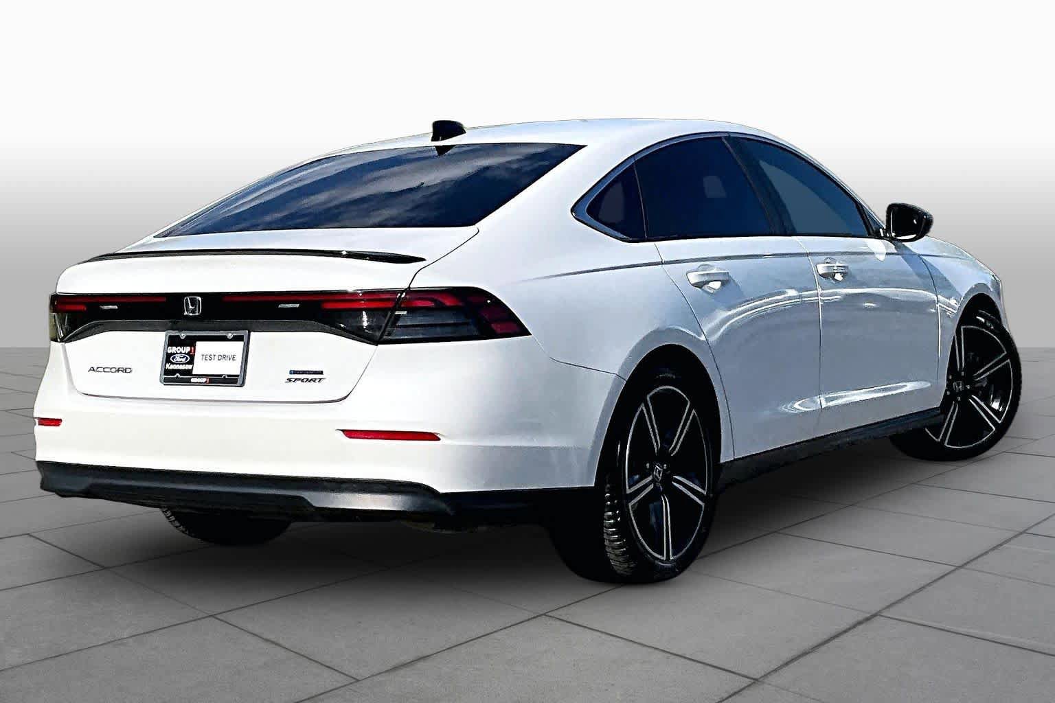 Used 2023 Honda Accord Sport image 13