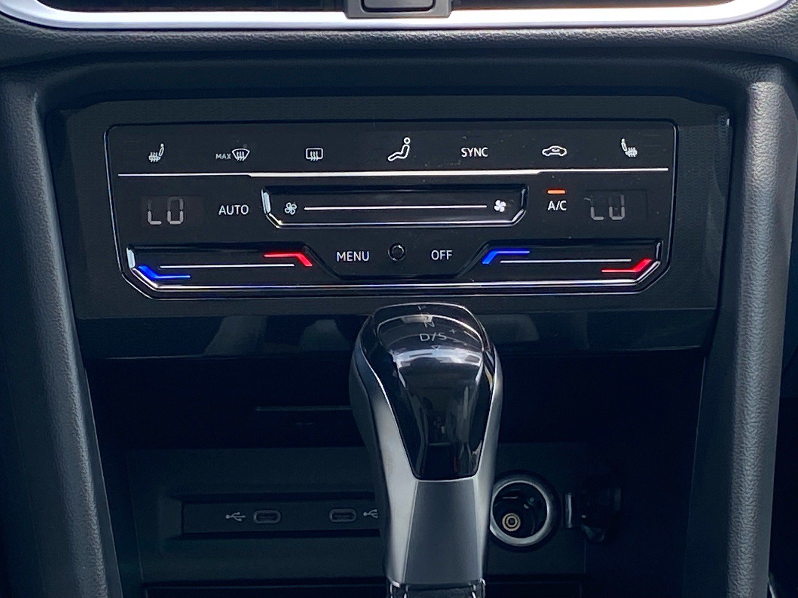 New 2026 Volkswagen Taos SE AWD/4WD image 7