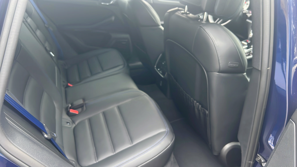 New 2026 Porsche Macan AWD/4WD image 20