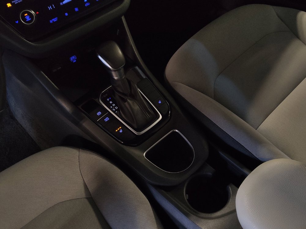 Used 2022 Hyundai Ioniq SE image 26