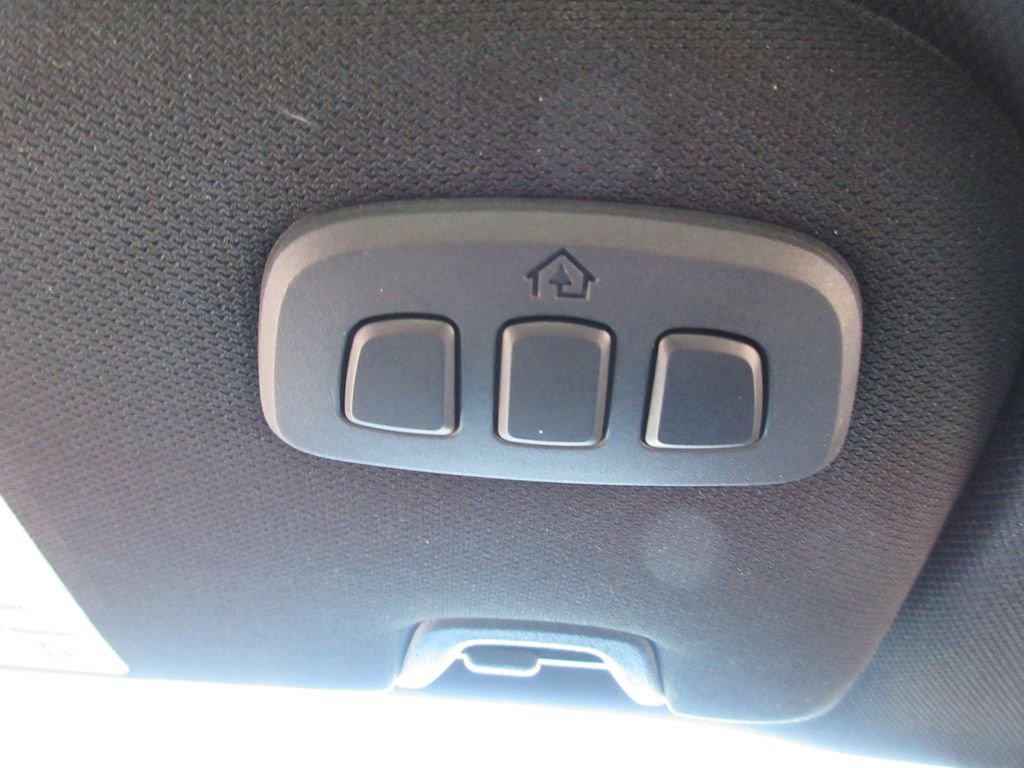 Used 2025 Ford Mustang GT Premium image 27