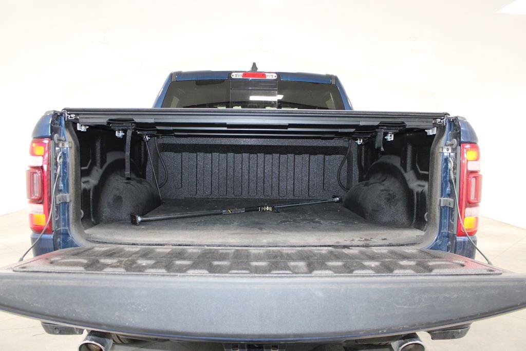 Used 2022 RAM 1500 Limited w/ Body-Colour Bumper Group image 16