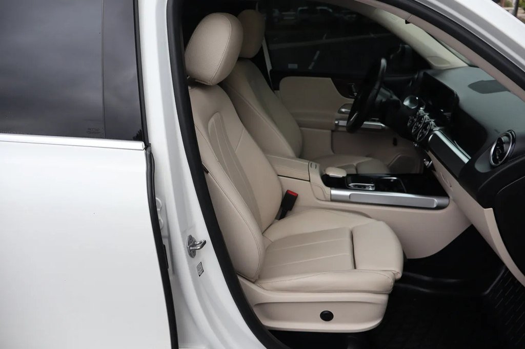 Used 2020 Mercedes-Benz GLB 250 4MATIC image 12