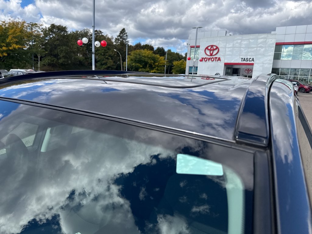 Used 2025 Toyota RAV4 XLE w/ Convenience Package AWD/4WD image 45