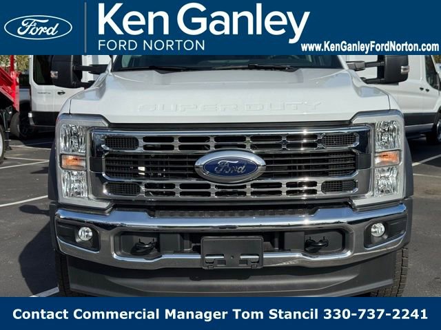 New 2025 Ford F550 4x4 Regular Cab Super Duty image 4
