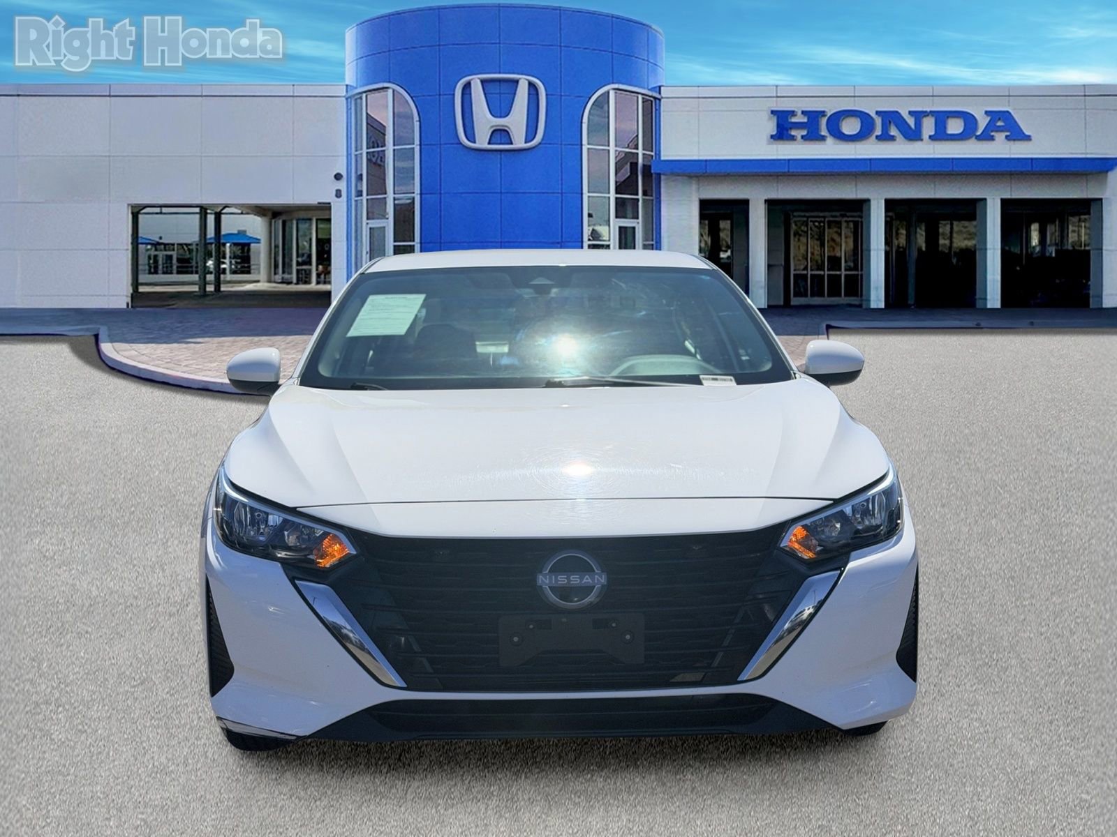 Used 2024 Nissan Sentra SV FWD image 10