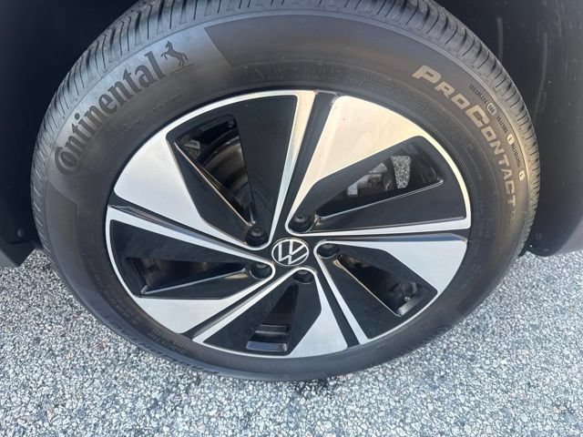 Certified 2023 Volkswagen Taos SE w/ Panoramic Sunroof Package AWD/4WD image 13