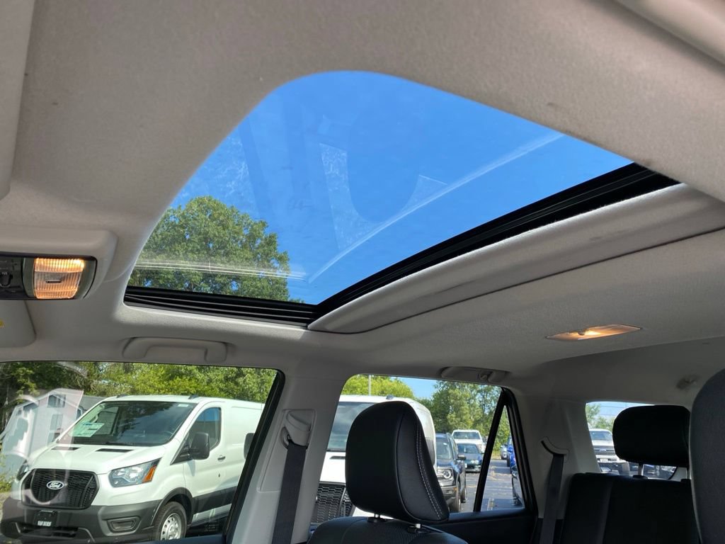 Used 2020 Toyota 4Runner Limited AWD/4WD image 10