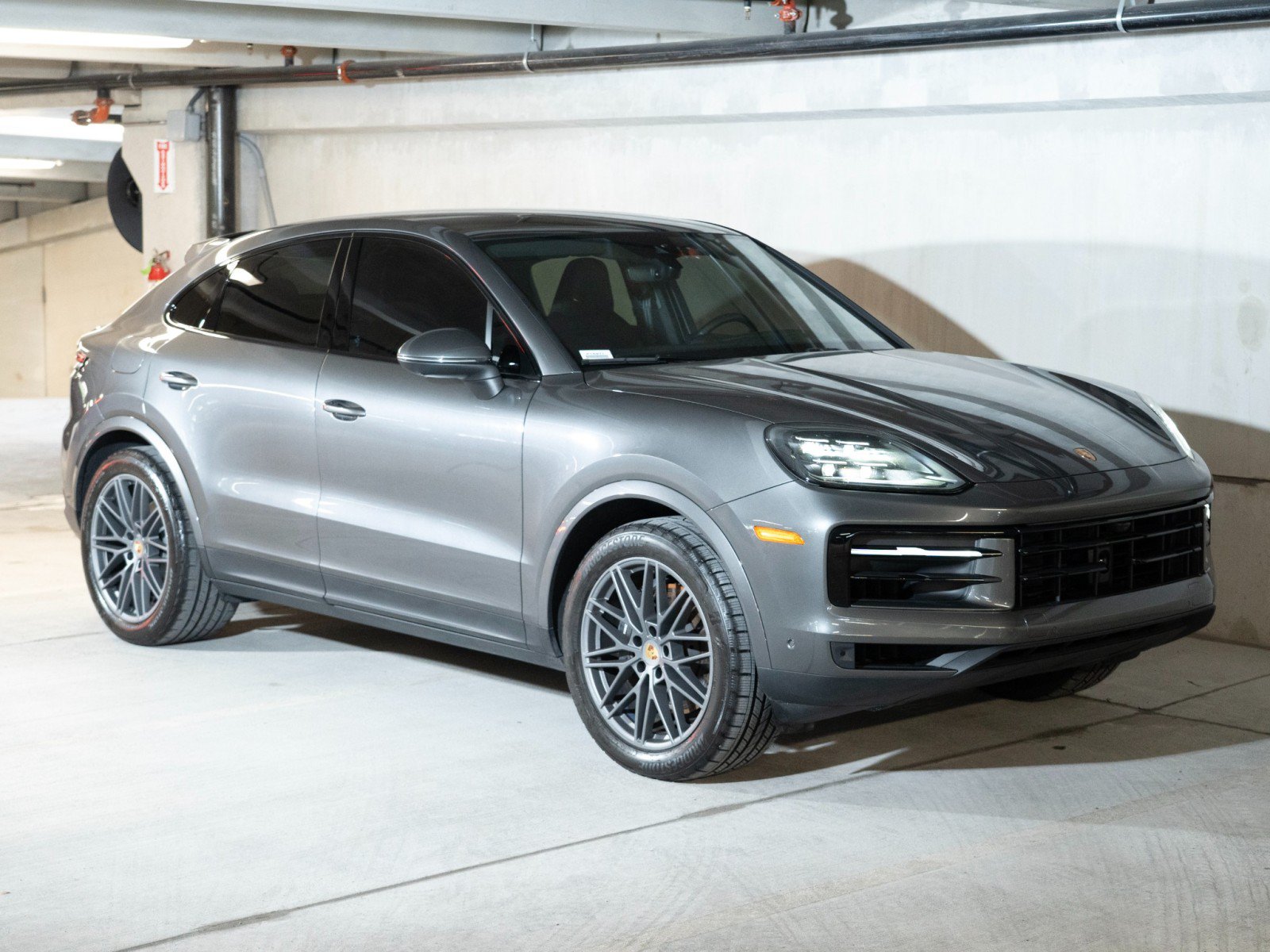 Certified 2024 Porsche Cayenne GTS AWD/4WD image 7