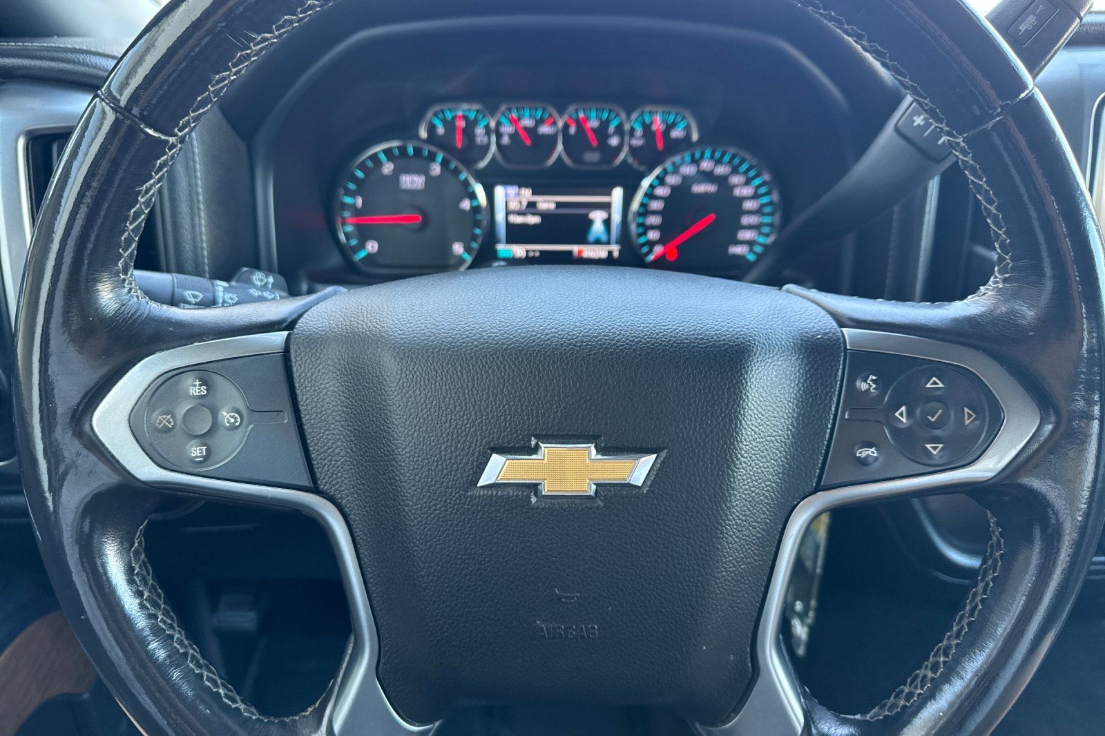Used 2015 Chevrolet Silverado 2500 LTZ w/ Duramax Plus Package AWD/4WD image 21