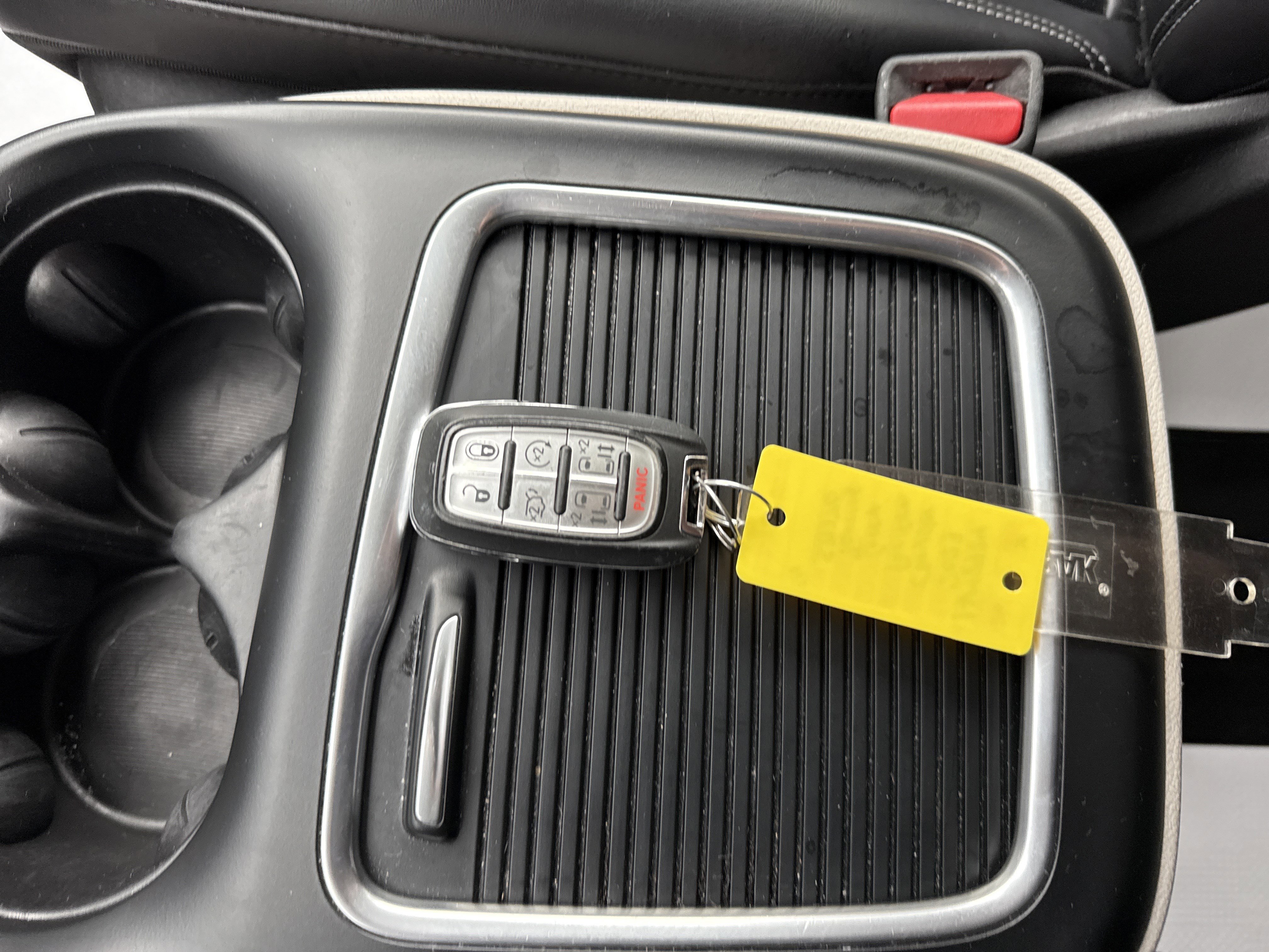 Used 2023 Chrysler Pacifica Touring-L FWD image 28