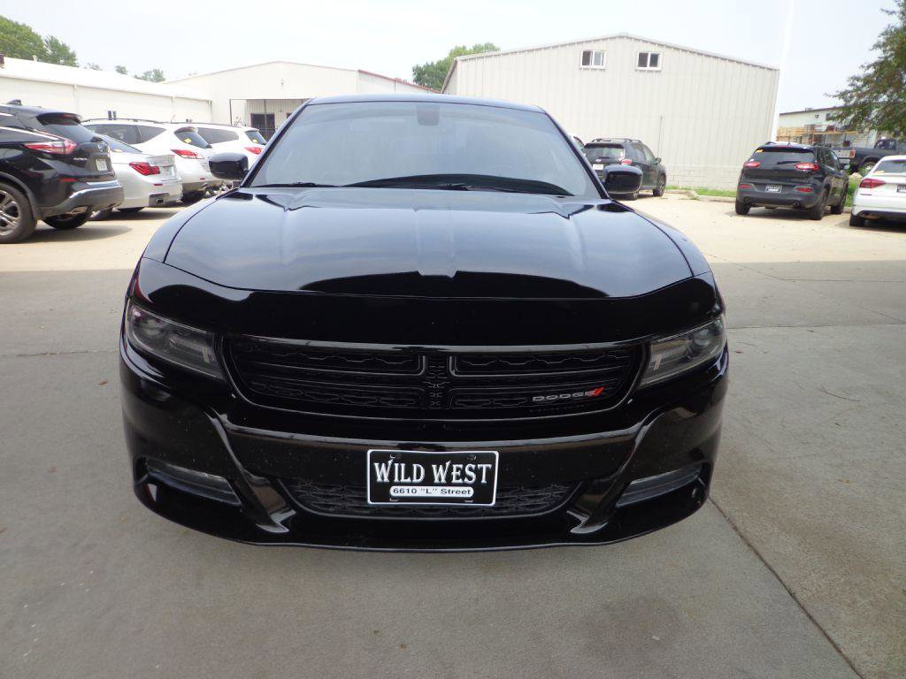 Used 2015 Dodge Charger SXT w/ AWD Plus Group image 2