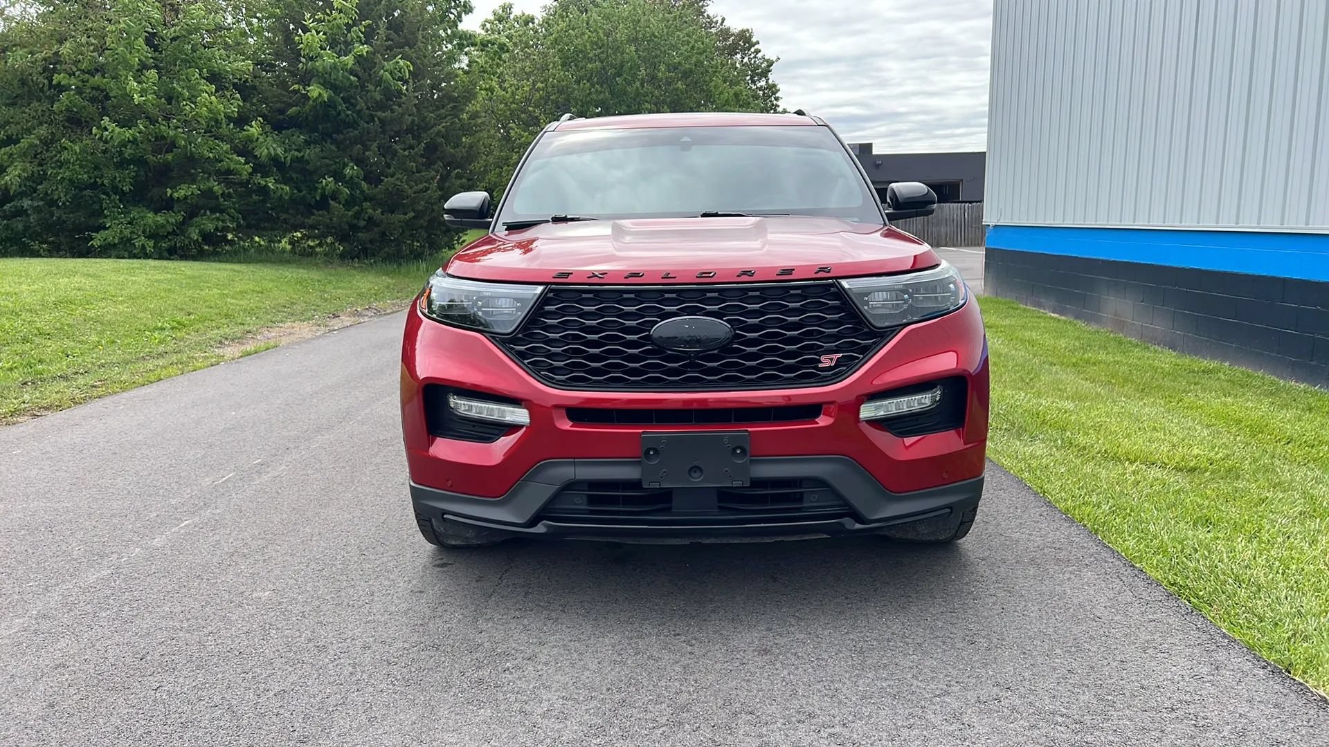Used 2020 Ford Explorer ST w/ ST Street Pack AWD/4WD image 2