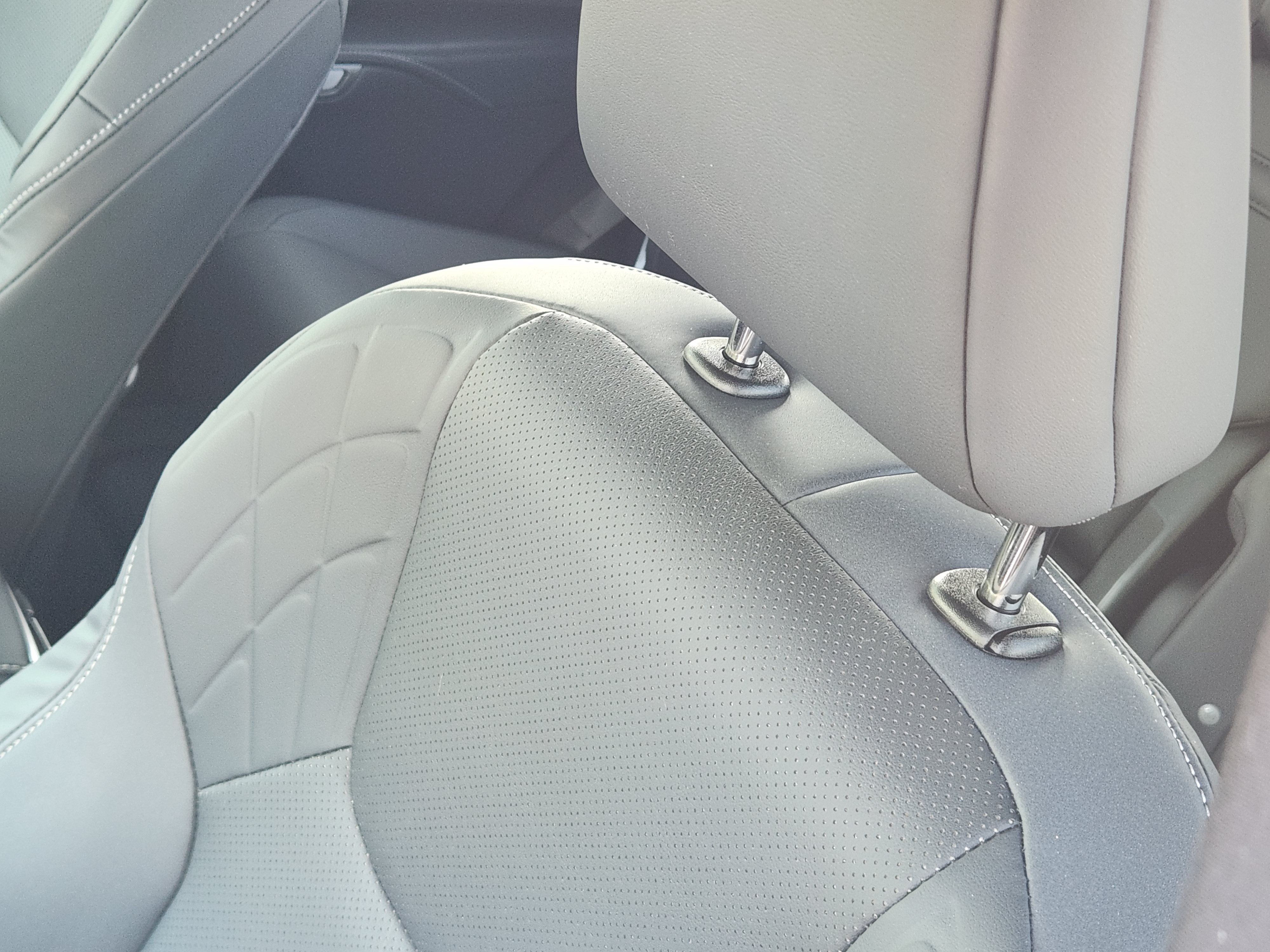 Certified 2024 Lexus RX 350 Premium w/ Convenience Package FWD image 8