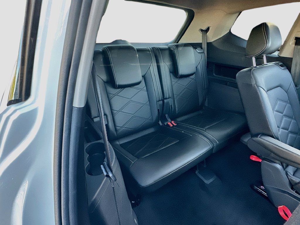 Used 2024 Volkswagen Atlas SE FWD image 26