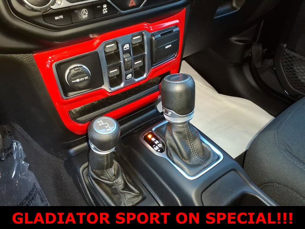 Used 2021 Jeep Gladiator Sport image 18