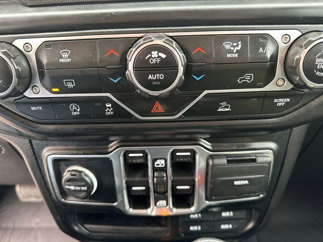 Used 2023 Jeep Gladiator Willys image 32