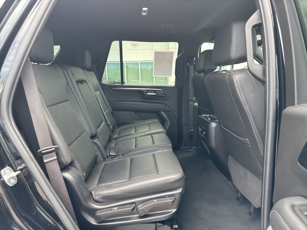 Used 2025 Chevrolet Tahoe Z71 AWD/4WD image 16