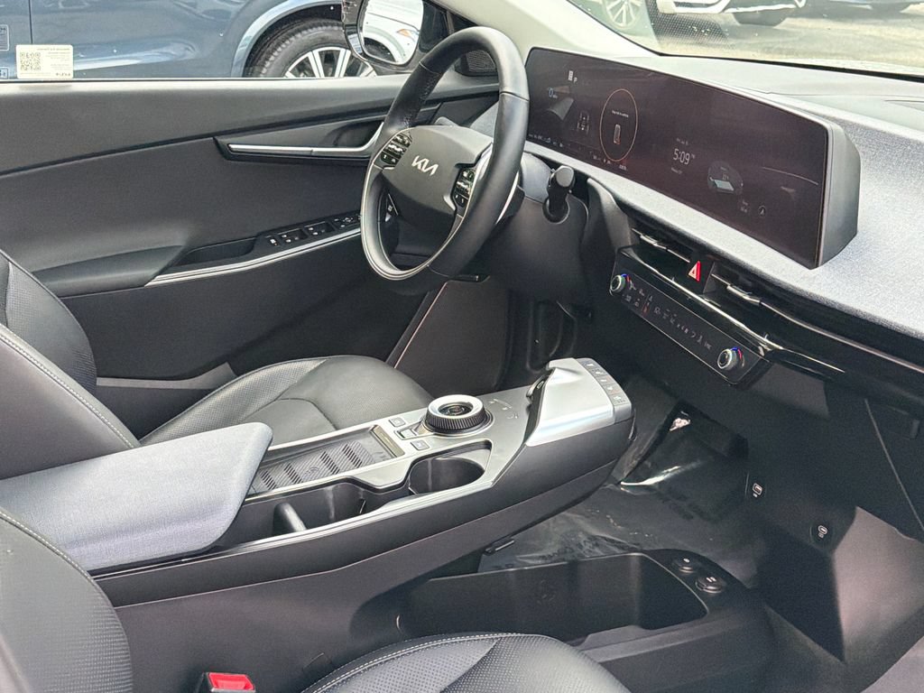 Certified 2023 Kia EV6 Wind w/ Wind Technology Package AWD/4WD image 14