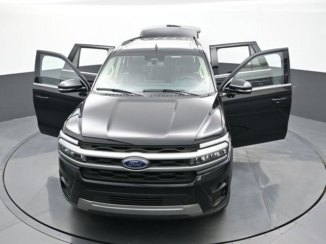 Used 2024 Ford Expedition Max XLT image 31