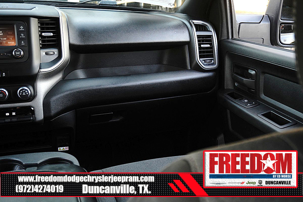 Used 2024 RAM 3500 Tradesman w/ Chrome Appearance Group AWD/4WD image 36