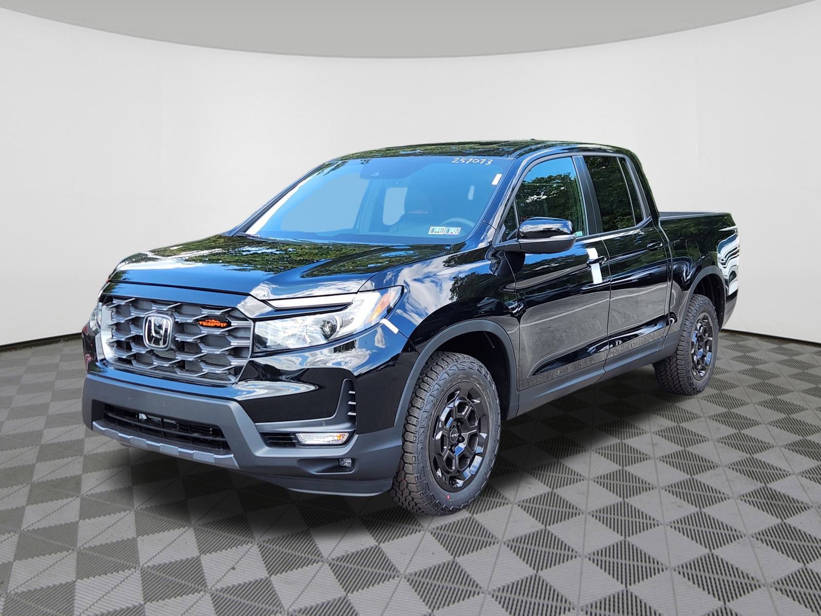 New 2025 Honda Ridgeline TrailSport+ image 2
