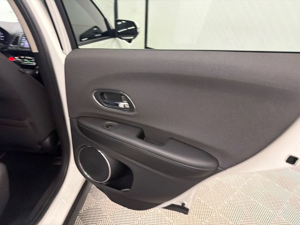 Used 2022 Honda HR-V EX image 16