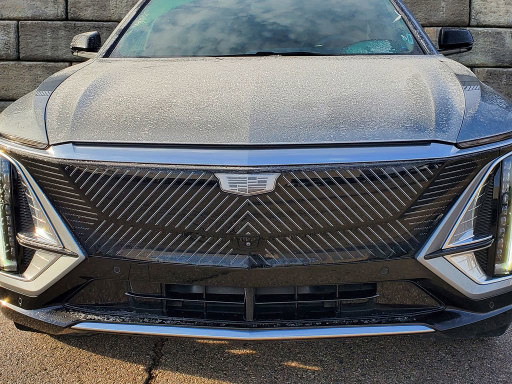 Used 2024 Cadillac Lyriq Luxury w/ LPO, Floor Liner Package image 9