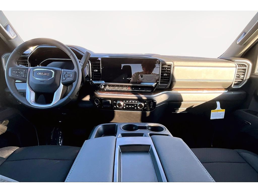 New 2026 GMC Sierra 1500 SLE image 5