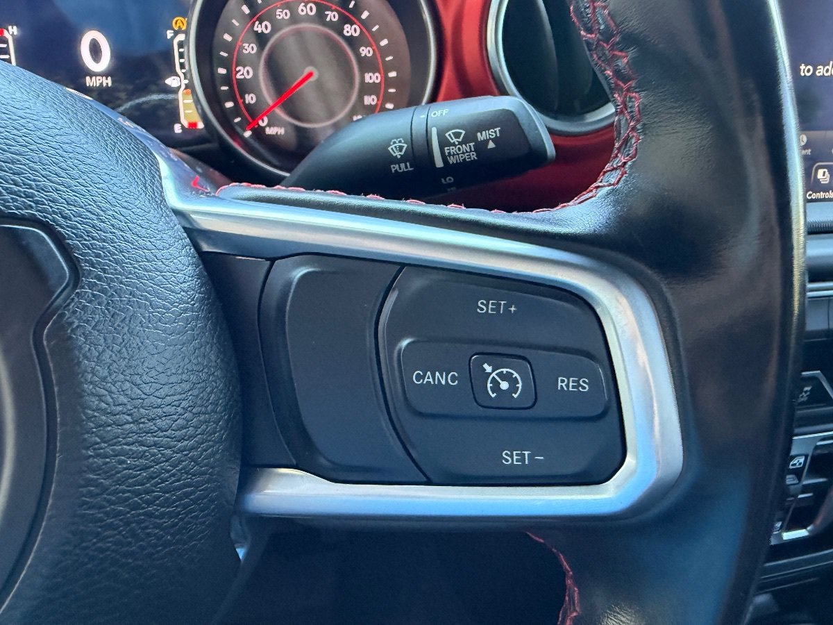 Used 2021 Jeep Gladiator Rubicon AWD/4WD image 15