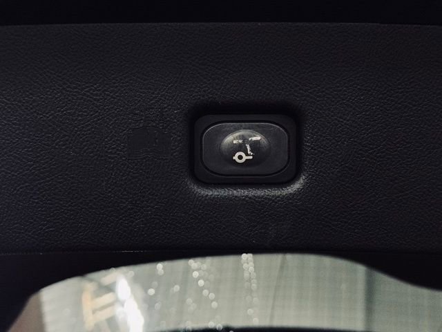 Used 2022 Lincoln Nautilus Reserve w/ Luxury Package AWD/4WD image 14