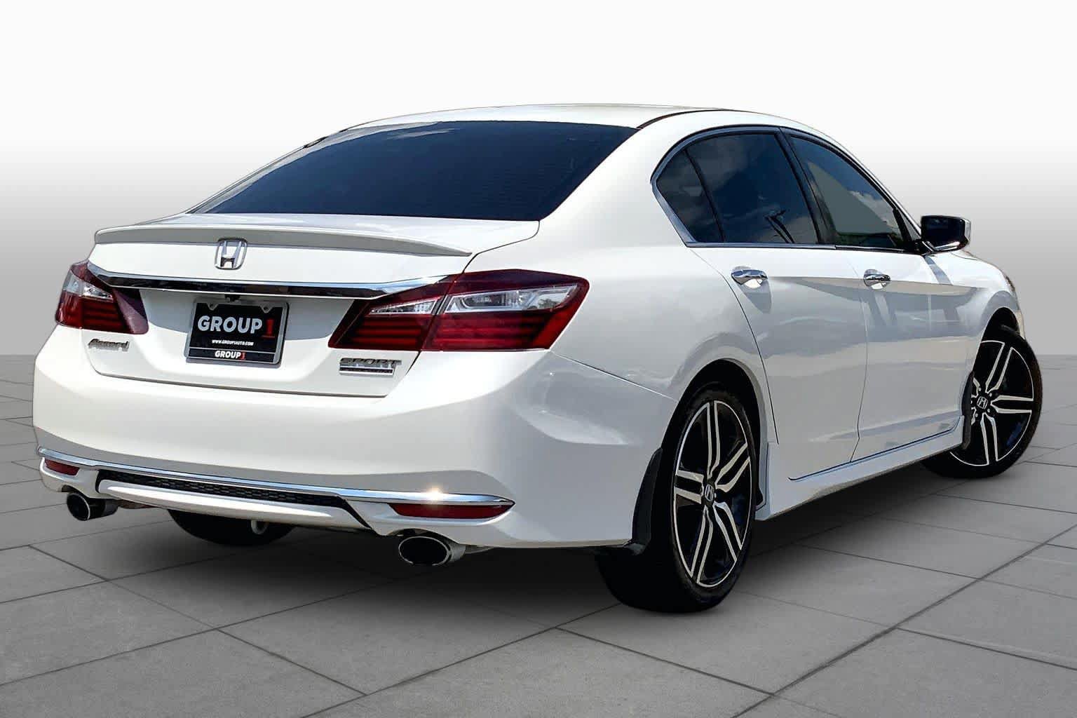 Used 2017 Honda Accord Sport Special Edition image 13
