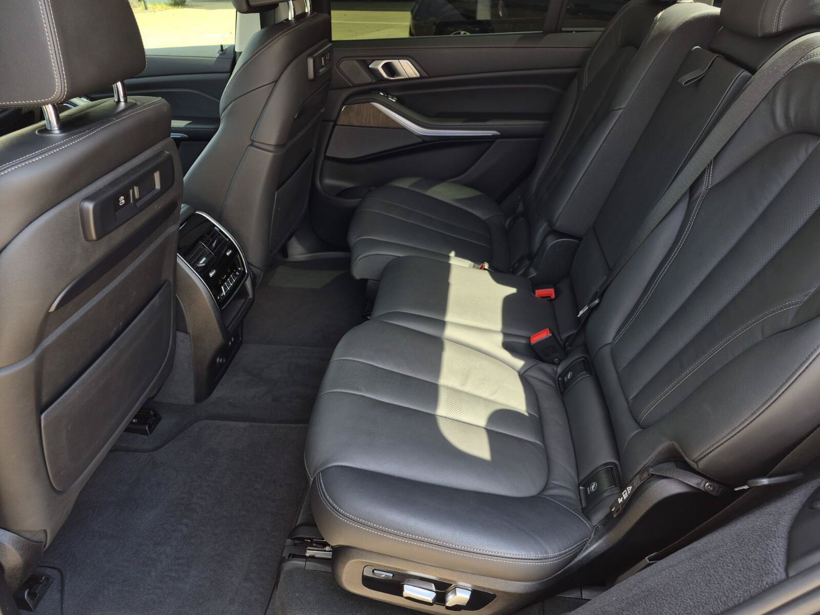 Used 2019 BMW X7 xDrive40i w/ Premium Package AWD/4WD image 18