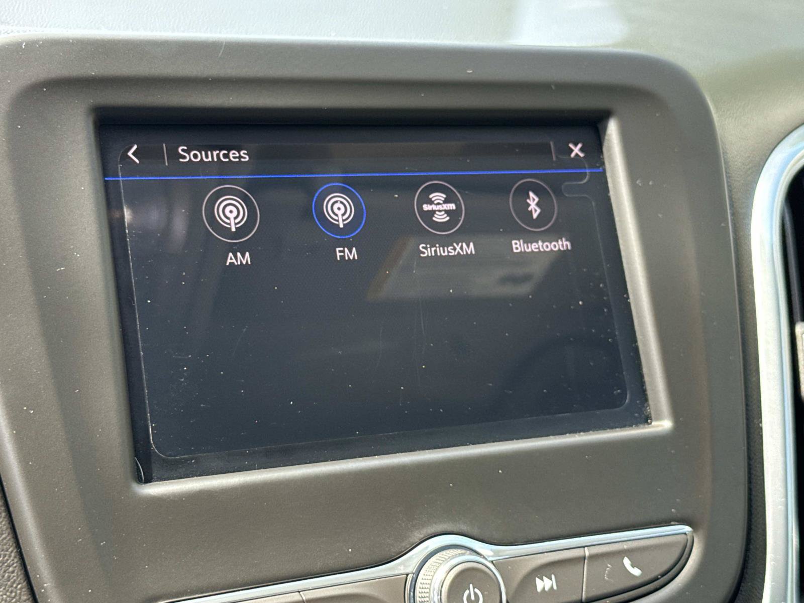 Used 2022 Chevrolet Equinox LS w/ LS Convenience Package FWD image 5