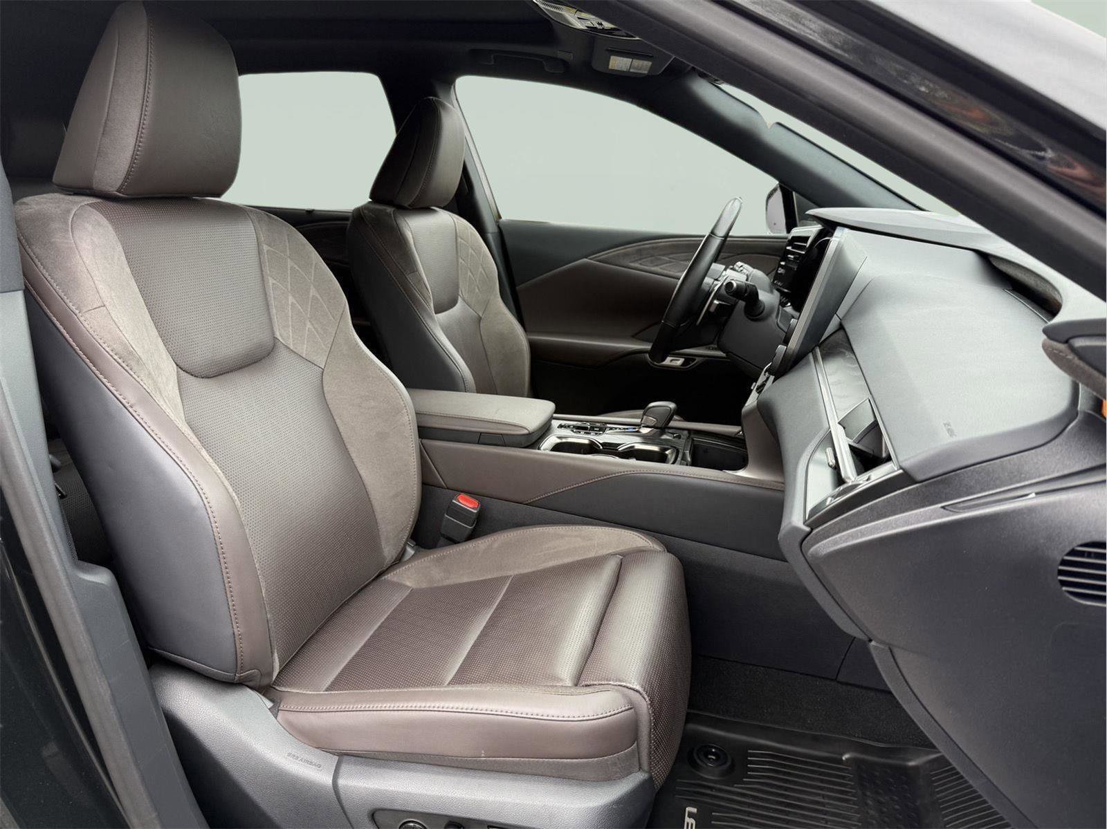 Certified 2025 Lexus RX 450h AWD w/ Convenience Package image 26