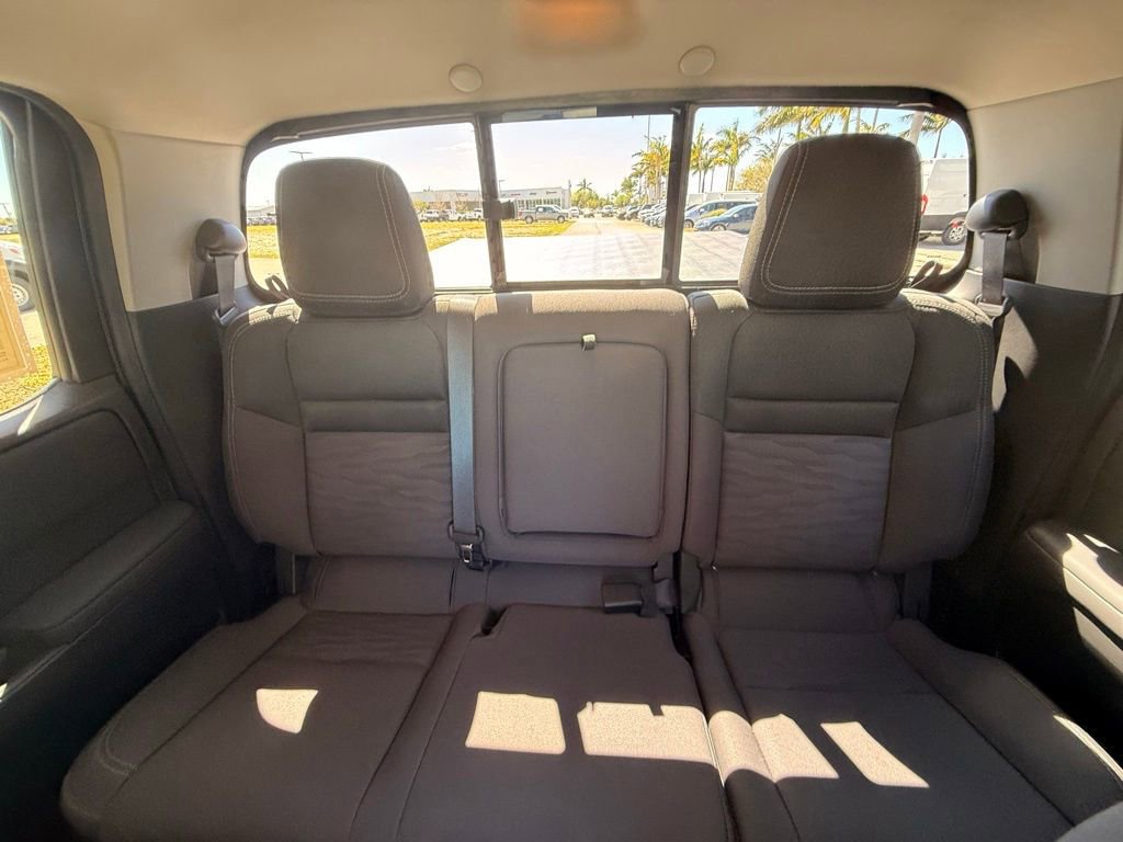 Used 2022 Nissan Frontier SV w/ Technology Package image 25