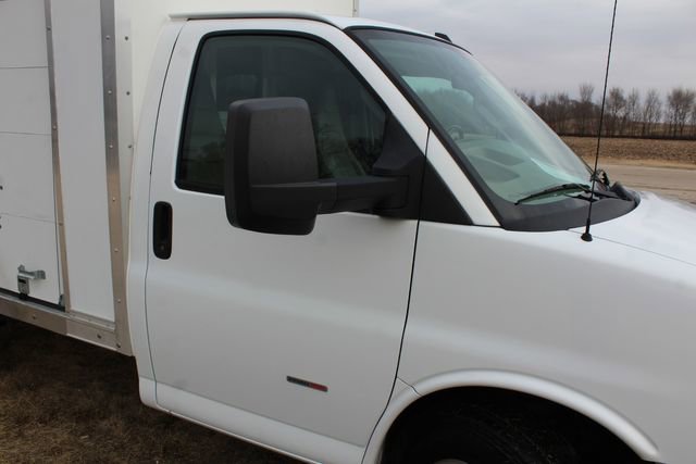 Used 2016 Chevrolet Express 3500 image 6