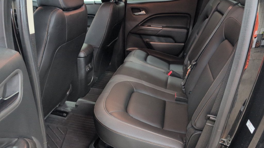 Used 2022 GMC Canyon AT4 w/ Trailering Package AWD/4WD image 17